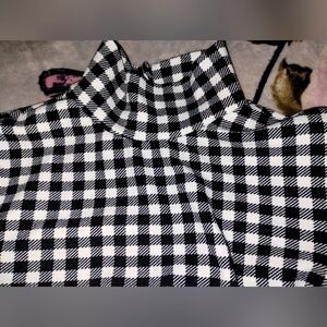 beautiful shirt from shein black and white with high neck